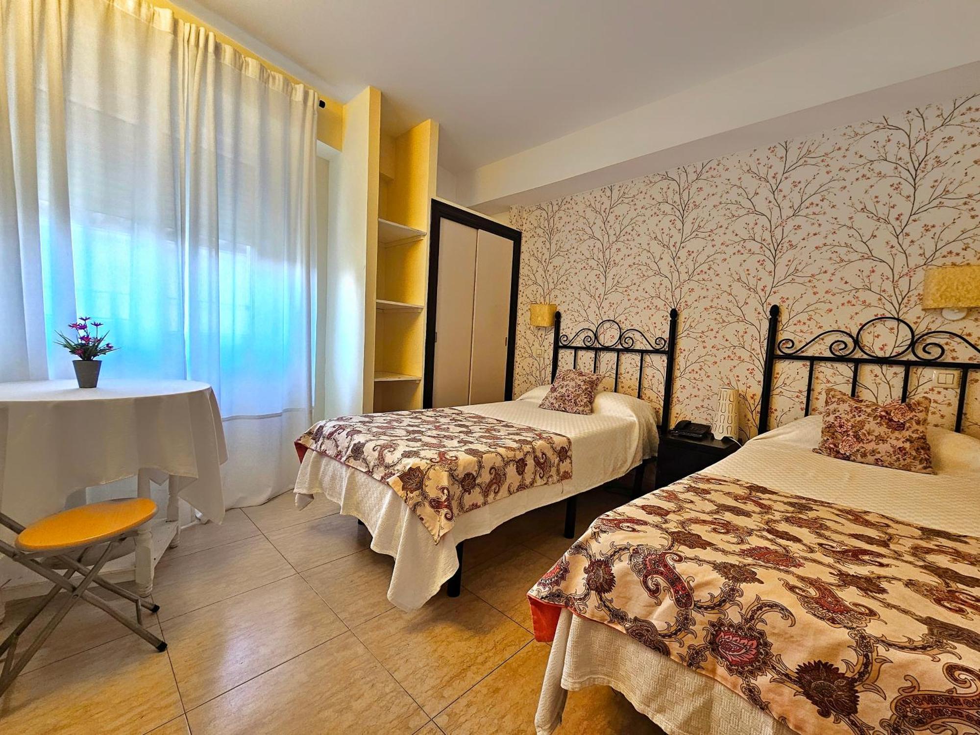 Hostal Mainz เปียดราลาเวส ภายนอก รูปภาพ